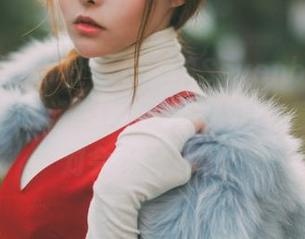 BoLoli菠萝社 – 柳侑绮Sevenbaby的制服写真精选，好吧，不藏着掖着，你绝对会多看几眼。