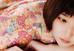GIRLT果团网 – 黄歆苑的日常，免费图集：萌宠的一天，还是她的美好时光？