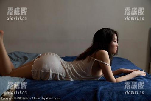MiiTao蜜桃社 - 作品特写：网袜里的木楠Nan，好像在诉说不为人知的事。
