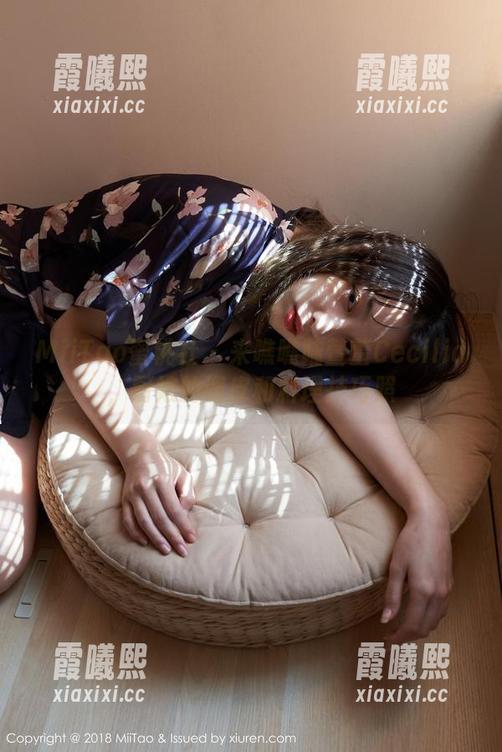 MiiTao蜜桃社-陆萱萱Cecilia MiiTao蜜桃社 - 来瞧瞧陆萱萱Cecilia,厨娘的调皮和料理技巧照