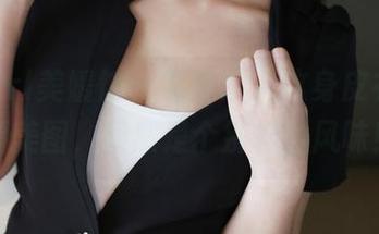 MyGirl美媛馆 – 看唐琪儿这身皮衣，高清美图，果然是个别样的风味！
