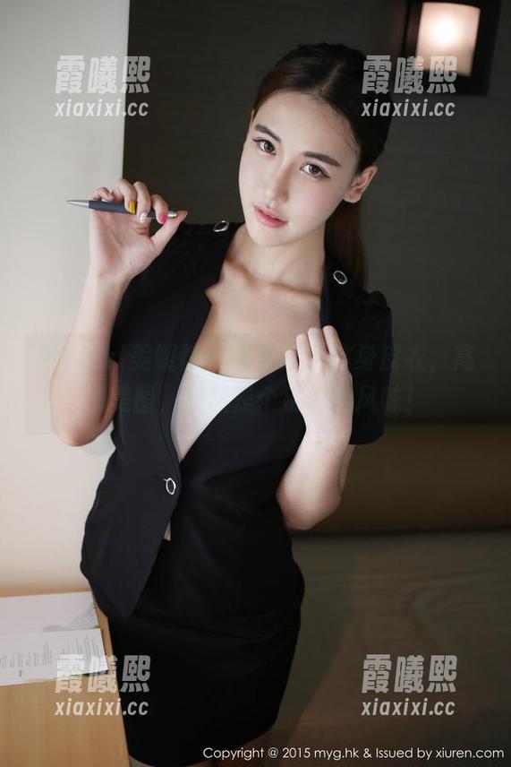 MyGirl美媛馆 - 看唐琪儿这身皮衣，高清美图，果然是个别样的风味！