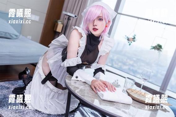 Natsuko夏夏子 入“空”的Natsuko夏夏子:图集里暂时的分离和无尽的联想