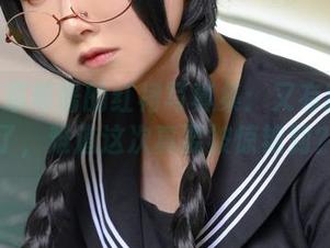 PAKI草莓酱的红裙写真集：又有新花样了，难道这次真要被惊艳到？