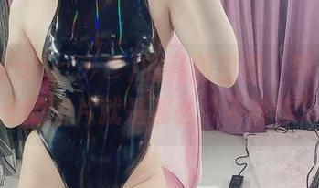 Tomiko(とみこ)的私服自撮，毕竟无圣光的图片就是那么“不做作”