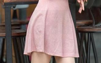 TuiGirl推女郎 – 在王李丹尼的圣诞图片中，找到你圣诞树下的真爱——或者找个有趣的段子也行。