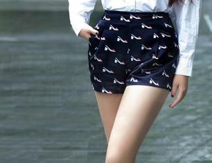 TuiGirl推女郎 – 王馨瑶携“红裙”赴约，图库的这波潮流你怎么看？