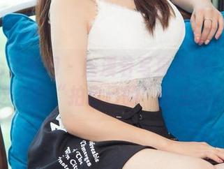 UGirls尤果网 – 唐溪若写真揭秘：你见过这么会“拍自己的”博主吗？