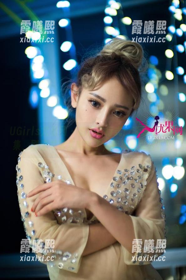UGirls尤果网 - 在线进行式：李思宁的图集，剧情发展太离奇了，我被吸引住了！