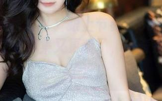 Xiuren秀人网 – 跟上节奏：Carol周妍希的镂空写真集又更新了，好奇那些‘孔’了没！