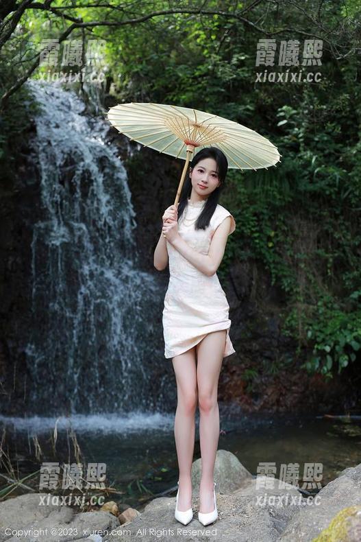 Xiuren秀人网 - Lovely璐璐，果然女王范十足！这些美图也超有气场