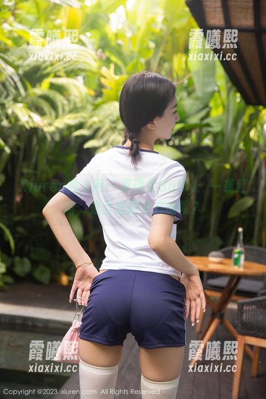 Xiuren秀人网-夏诗雯Sally Xiuren秀人网 - 夏诗雯Sally:一袭红裙,是否透露着点啥呢?