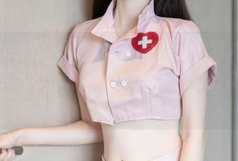 Xiuren秀人网 – 高清捕捉容容容Alice的女孩气息，分享那些微妙情感，太妙了！