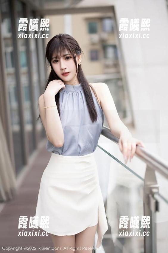 Xiuren秀人网-是小逗逗 Xiuren秀人网 - 是小逗逗这次大勇敢,裸足再返图库最新,话说,这能吃吗?