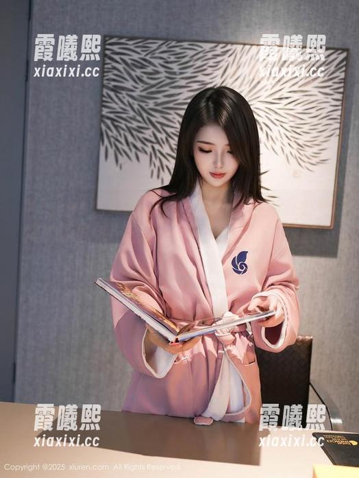 Xiuren秀人网 - 美图是白兔西希在线日常的调味剂，给人一种“我这也太随性了吧”的感觉