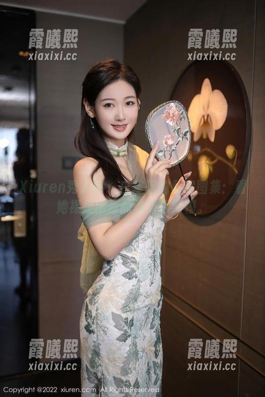 Xiuren秀人网 - 白琮瑗的私房图集：看她裸足出没的雅致和滑稽。