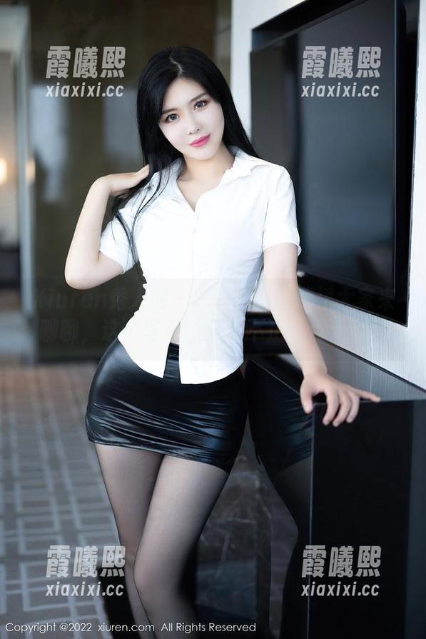 Xiuren秀人网 - 陈茜妮zoe短裙大家来聊聊，这个写真图集可不止一点点意思
