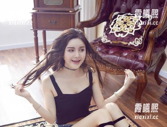 YouWu尤物馆 - FoxYini孟狐狸的浴室写真：更新她的‘隐秘’朝圣之旅