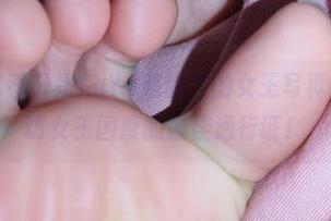 微密圈 – 这不只是YuYu超甜丫的女王写真，是资源拜访女王国度的最佳通行证！