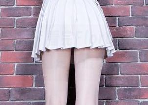 beautyleg – 看完Flora清纯的照片，心想着，网盘是我最大的藏品库。