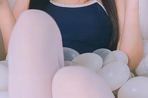 姐姐的私人派对：不呆猫的高清cos与买醉鸡尾酒时光