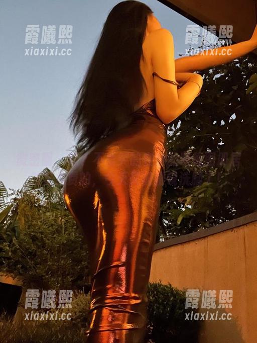不爱笑的赛琳 微密圈 - 哎?不爱笑的赛琳的眼镜图册居然是免费的,今天又被眼镜洗脑了!