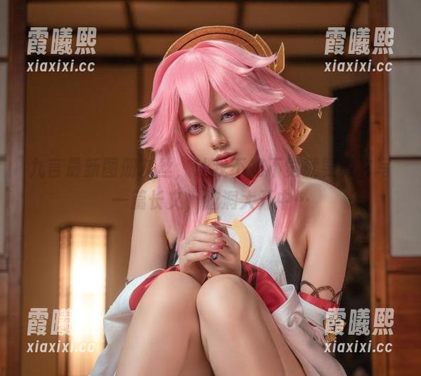 九言最新图册灰丝，让我不知不觉就要为它写一篇长文，脑洞大开中…
