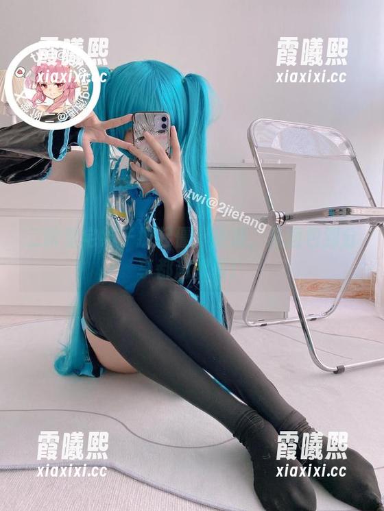二阶堂宅绘子掀起僵尸热潮，从图包到分享都超欢乐！