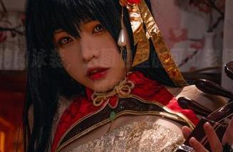 让人惊艳的泳装，这图包里的可可老师哪来的底气？