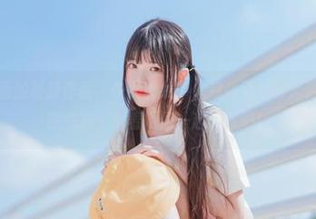 在喵糖映画的最新作品，少女前线中，感受到那种无处不在的轻松气息，跟着她们一起嗨皮吧！