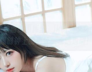 在喵糖映画的图库里，jk制服少女黑丝就像时钟上的指针，永远逗趣！
