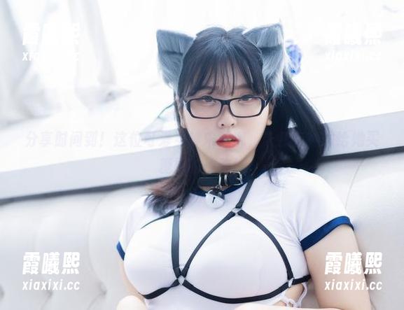 宋哈娜 分享时间到!这位可爱女神宋哈娜,让我有种想给她买糖果的冲动!