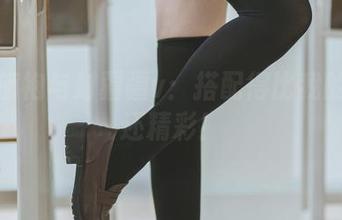 韶华旗袍与封疆疆v：搭配得比我的衣柜还精彩！