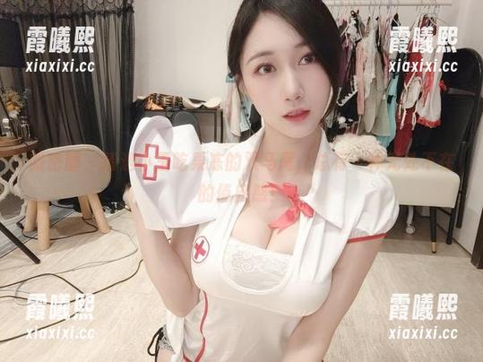 微密圈 - 精选小玉吃果冻的双马尾，总有一种无处不在的俏皮感！