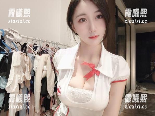 小玉吃果冻 微密圈 - 小玉吃果冻的美图,瑜伽一点不让人懒,反而很撩