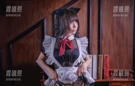 瞧瞧这黑色修女，图片更新让人想要“抱走莫子”！