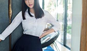 推女郎 – 拯救乏味工作日！纯小希的办公室免费图包，必备小工具！