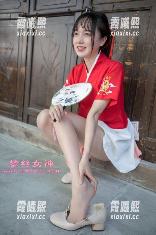 梦丝女神-花月舞 梦丝女神 - 花月舞的和服写真:穿得优雅,走得跟捡了个大便宜似的!
