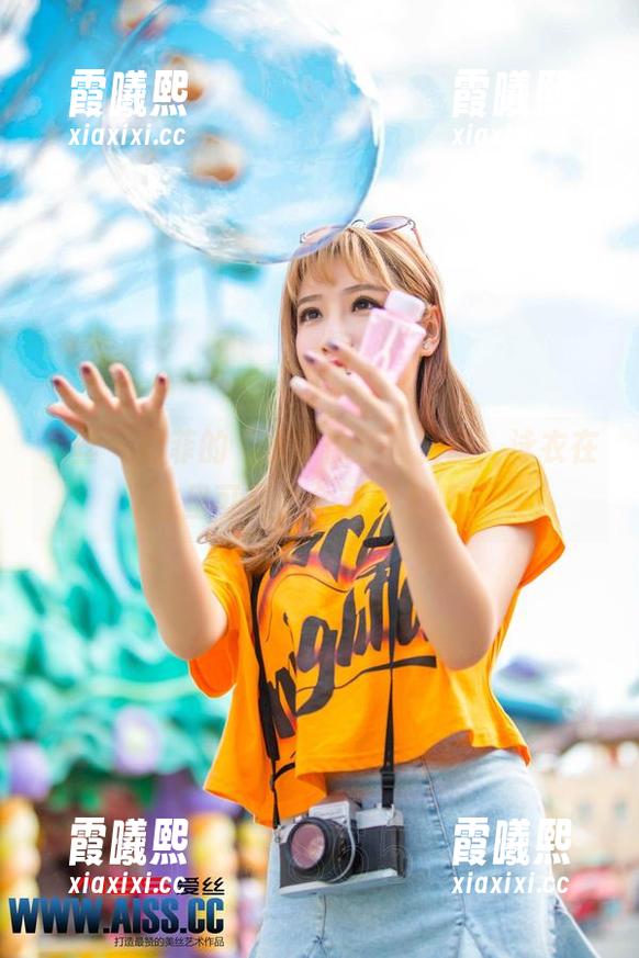 爱丝 - 索菲的“水中仙子”资源，泳衣在这里可是个全新概念啊！