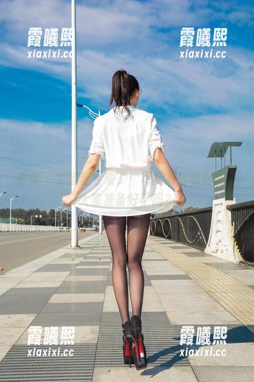 爱丝 - 学姐若兮来了！写真集分享时间，大家准备好了吗？