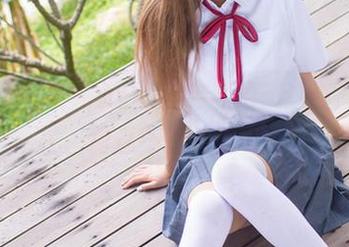 爱蜜社 – 艾米Amy黑色私拍：这资源的光芒，简直不输任何舞台！