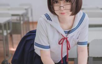 一份白金Saki特制的JK美丝校服灵感指南——别忘了捕捉那份图片资源哦！