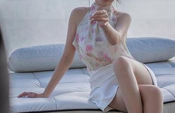 秀人网 – 高清图包：Candy糖糖的制服搭配，我只想问，这到底是制服还是另一种诱惑？