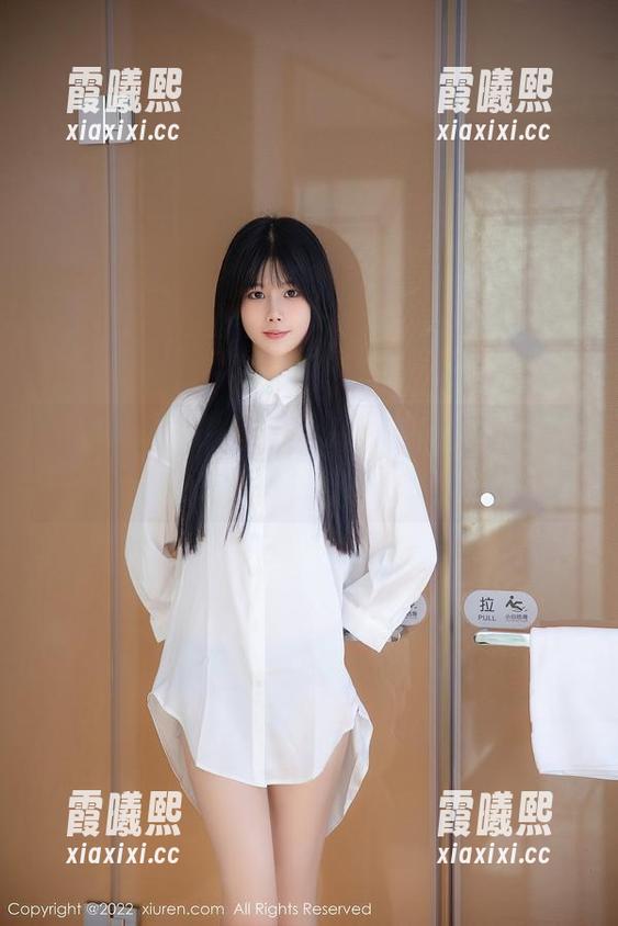秀人网-Emily尹菲 秀人网 - 浴缸里的Emily尹菲:照片不仅仅是洗澡那么简单!
