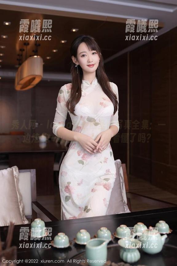秀人网-laura阿姣 秀人网 - laura阿姣的圣诞写真全集:一边炫技一边偷懒,lol你看懂了吗?