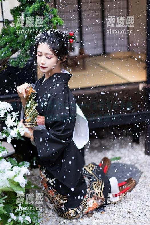 秀人网-summer宝宝 秀人网 - 免费的summer宝宝写真下载,保留她的秘密还是分享给朋友?