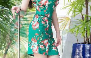 秀人网 – 在双笙Alina的女仆定制中，寻找你的另一面！