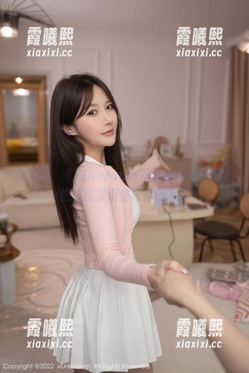 秀人网 - 安然anran的裸足真好看，图库里总能发现些奇葩的下载