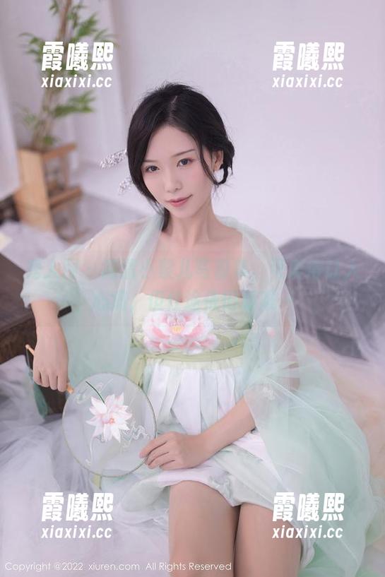 秀人网 - 高清小紫儿写真集，可爱得让人心痛，但仕途依旧艰难…