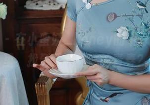 秀人网 – 在小蛮妖_honey的牛仔裤写真里，找到了我偷藏的青春？